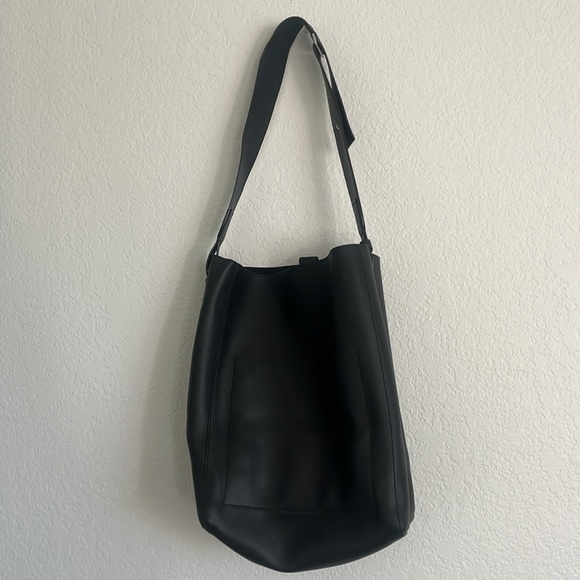 Everlane Black Leather Studio Bag - Picture 6 of 6
